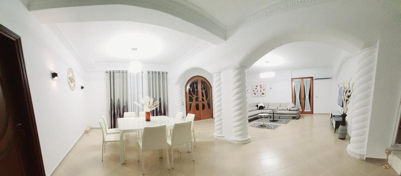 Magnolia Luxury Penthouse Apartment Berat Bagian luar foto