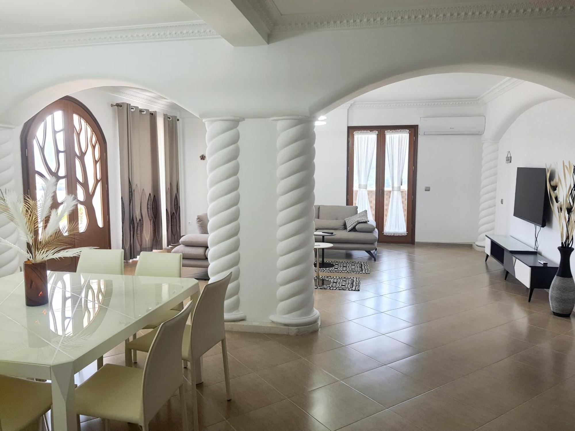 Magnolia Luxury Penthouse Apartment Berat Bagian luar foto